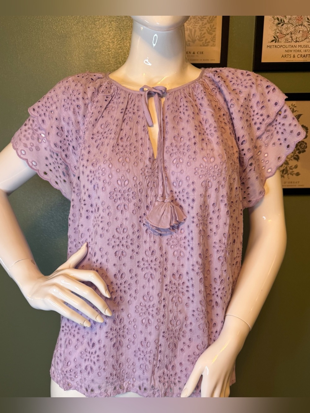 Cartolina Nantucket Pastel Lilac Genevieve Eyelet Top NWT Size Medium